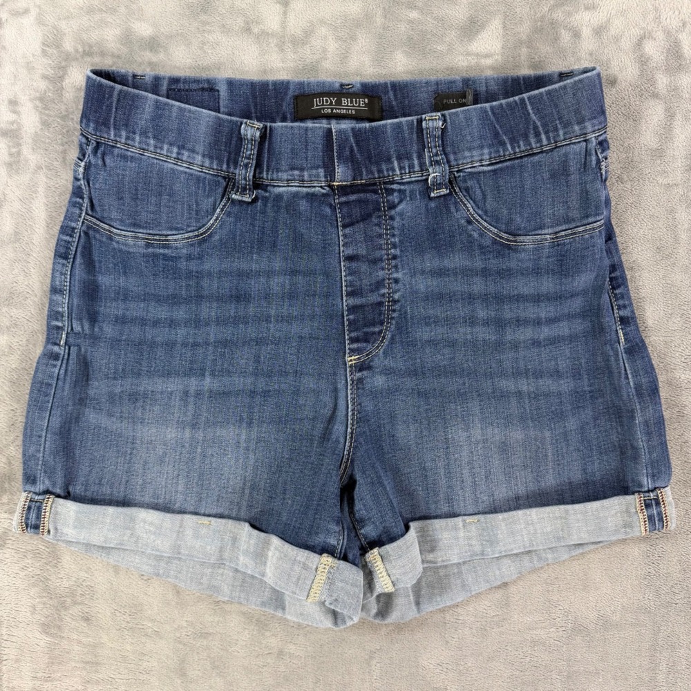 Judy Blue Denim Shorts Women's XL Blue Med Wash Cuffed High Rise Jean Shorts